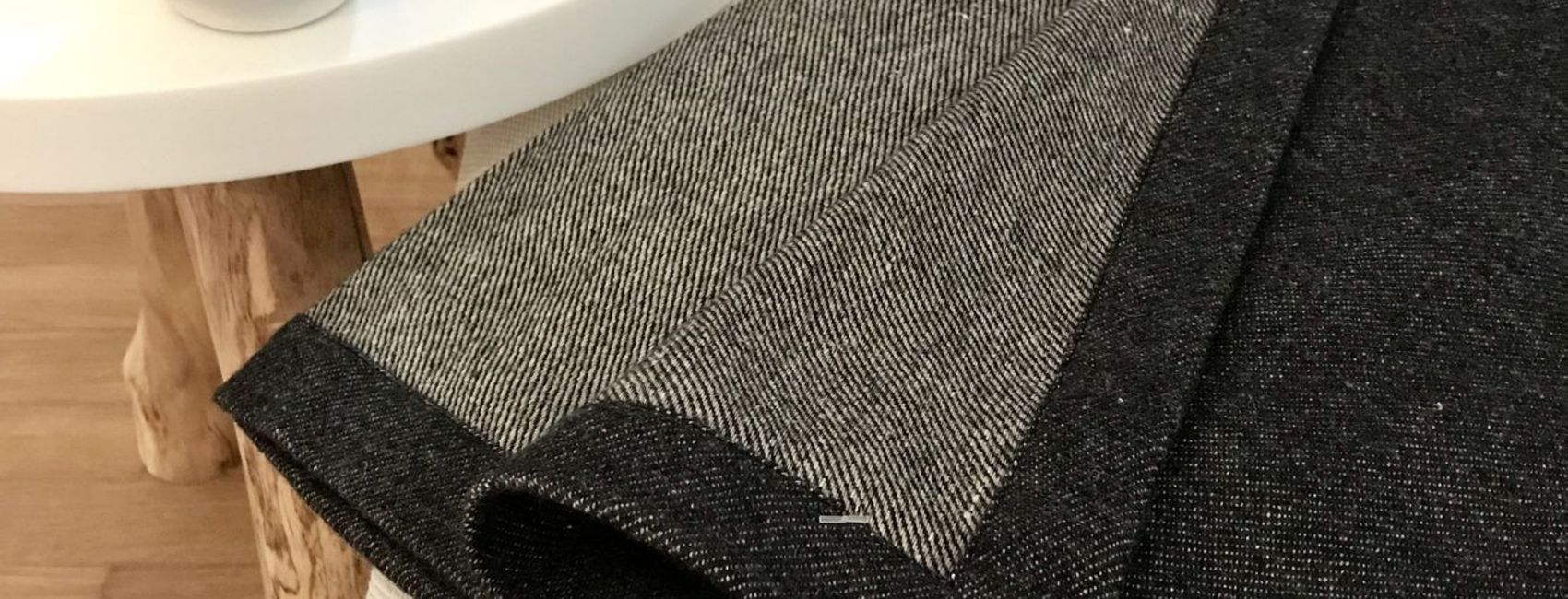 Tagesdecke gewebt aus Leinen & Wolle - Diagonal Köper